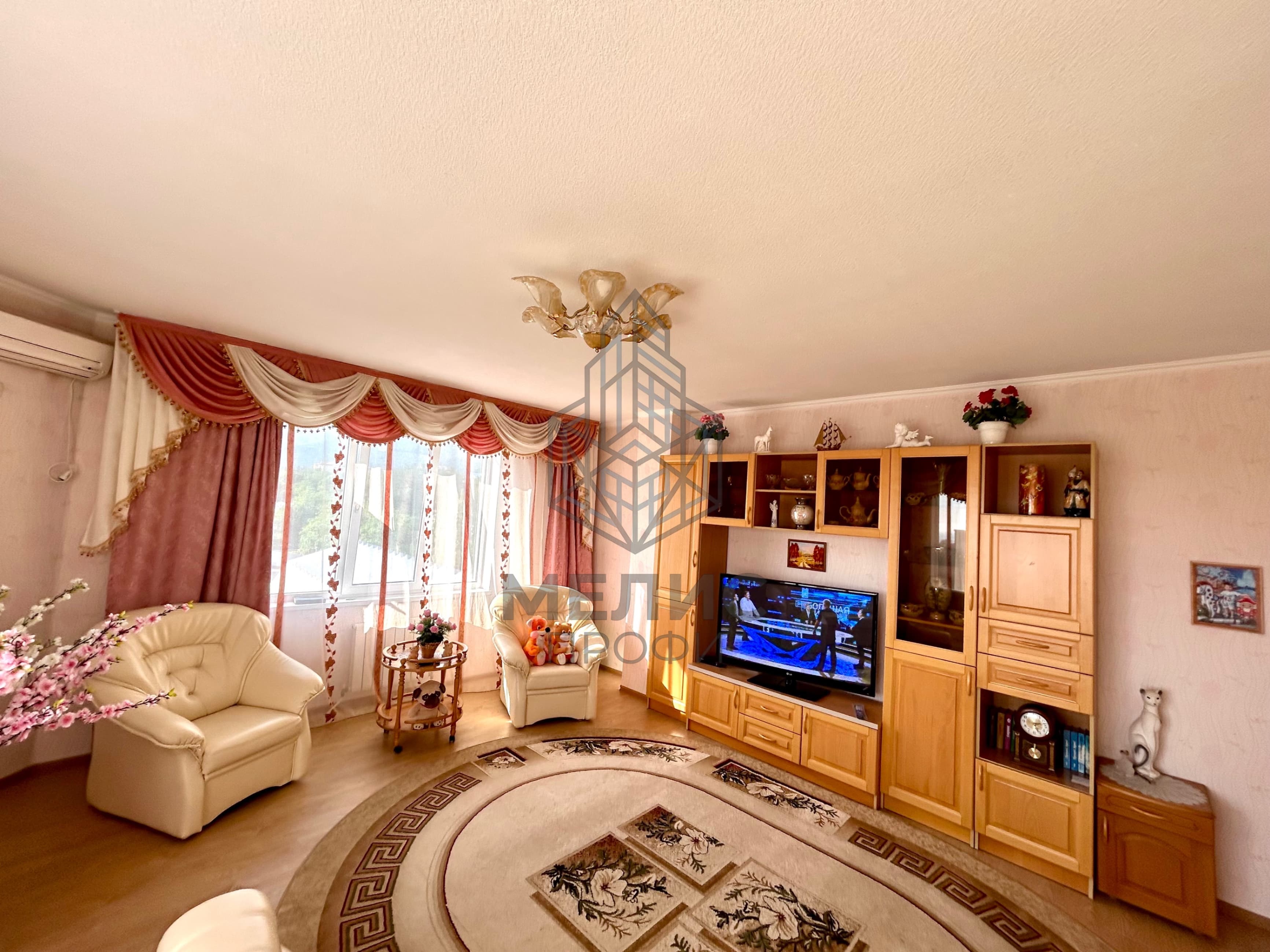 Фото 3 - Вторичное жильё 2-комнатная квартира 84м² EURO-ремонт, Центр Геленджика, Морская, у моря