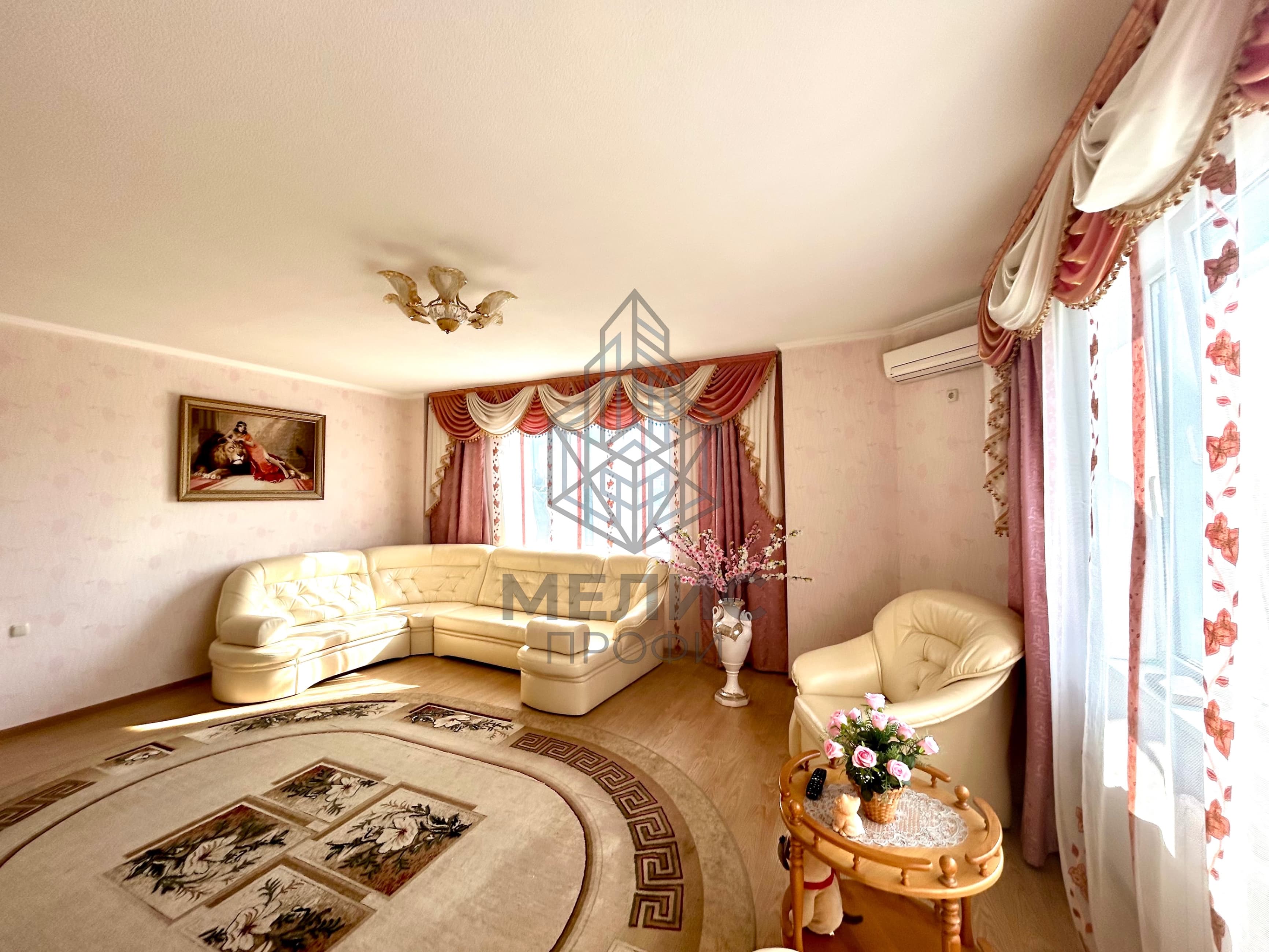 Фото 2 - Вторичное жильё 2-комнатная квартира 84м² EURO-ремонт, Центр Геленджика, Морская, у моря