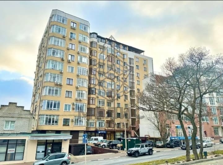 Вторичное жильё в районе Центр, Современная 2-к.кв 82м² с евроремонтом в Центре Геленджика, Киевская 48.