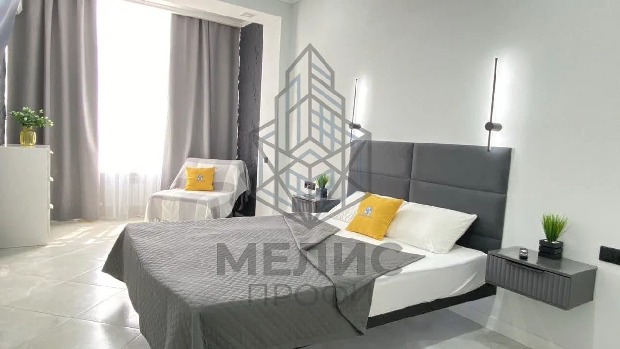 Вторичное жильё в районе Толстый Мыс, Геленджик, Толстый Мыс: 1-комнатная 400м до моря, панорама, дизайн-ремонт.