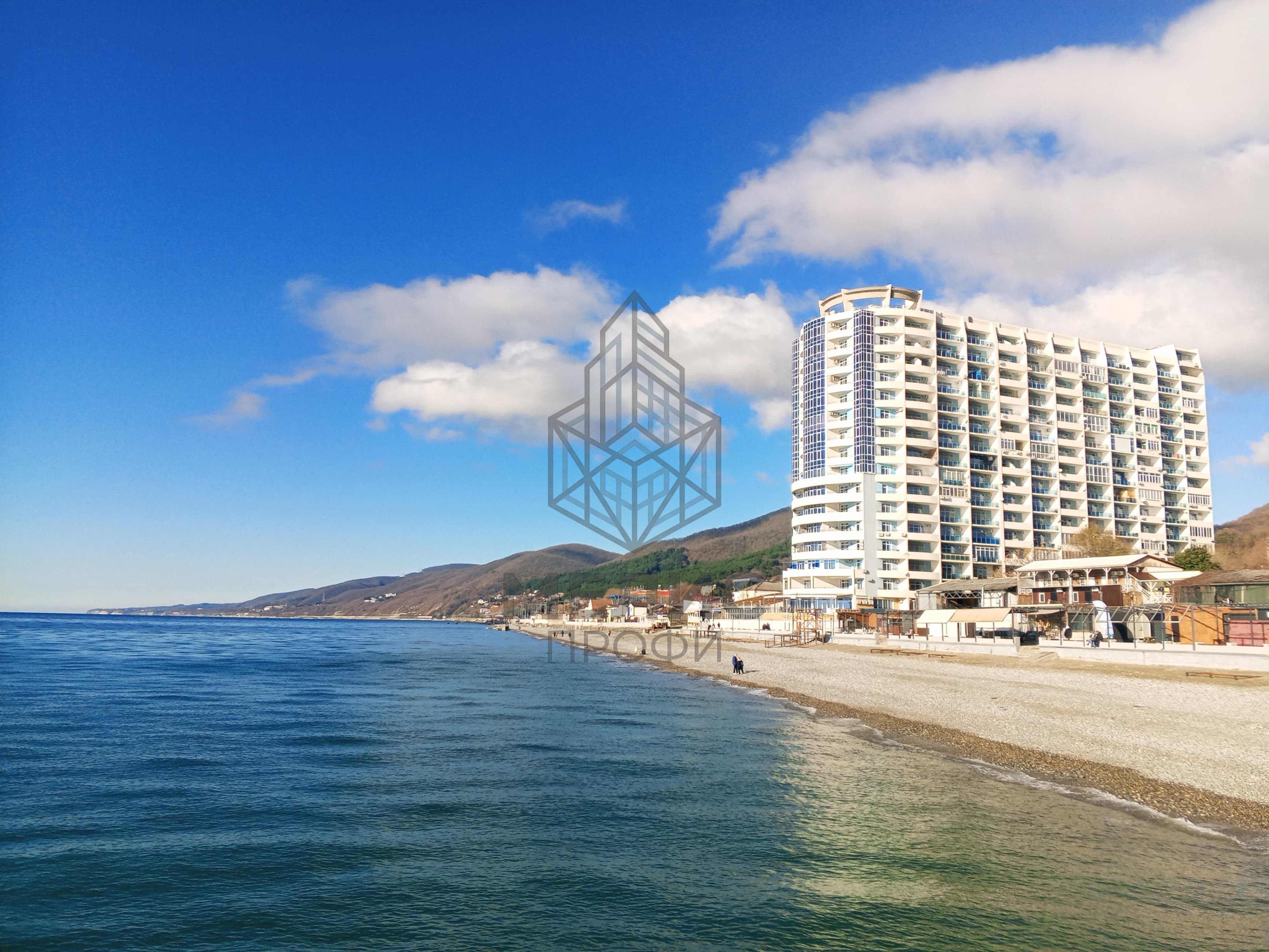 Вторичное жильё в районе Геленджик, Светлая 2-комнатная в ЖК Сан Марина: 50 м до моря, Лазаревское, Сочи