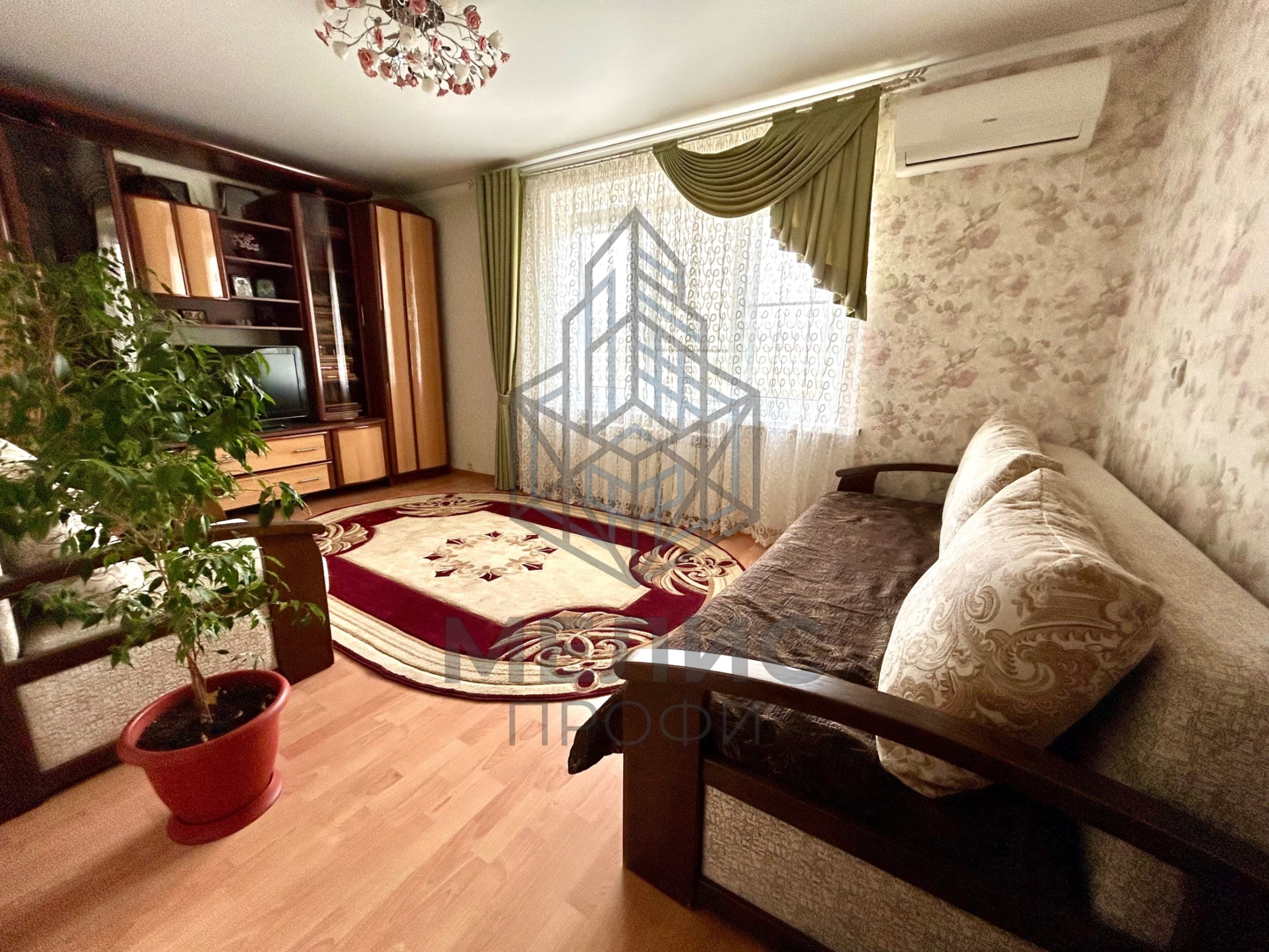 Вторичное жильё в районе Тонкий Мыс, Уютная 3-комнатная 54м² с балконом, ЕВРОремонт у моря, Тонкий Мыс