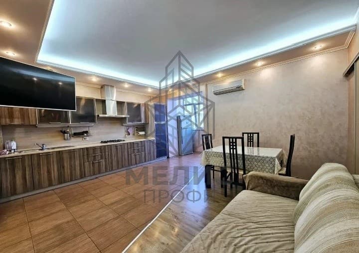 Фото 3 - Вторичное жильё 3-х кмнатная в центре